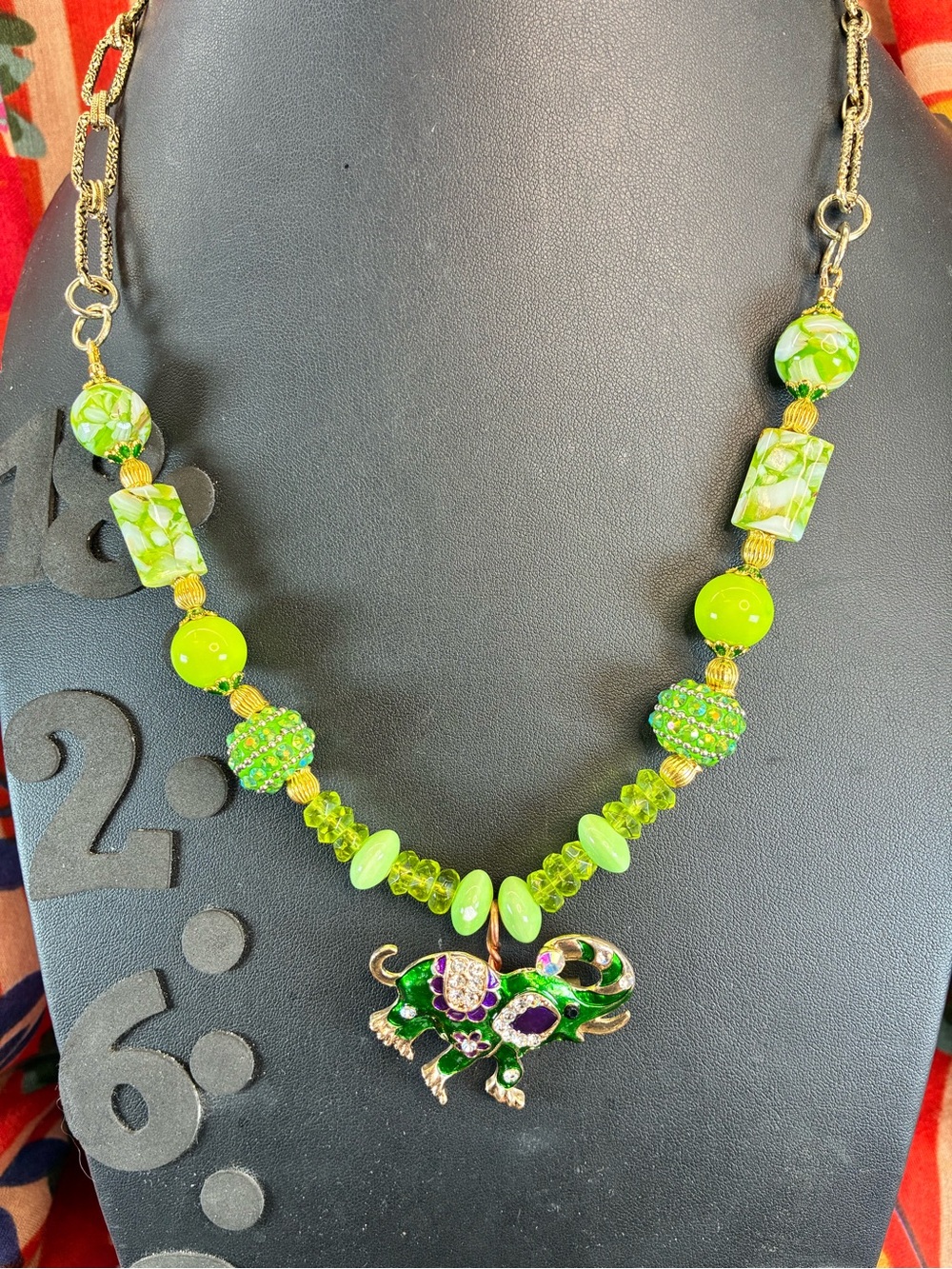 Green Elephant Pendant Bead Necklace - Women Jewelry